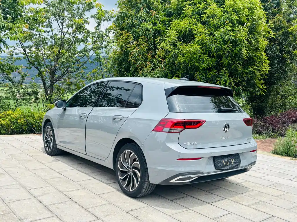 Volkswagen Golf 2023