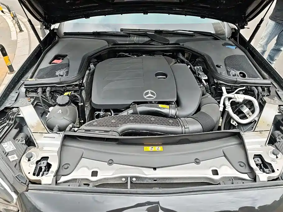 Mercedes-Benz E-Class 2022 — фото 9
