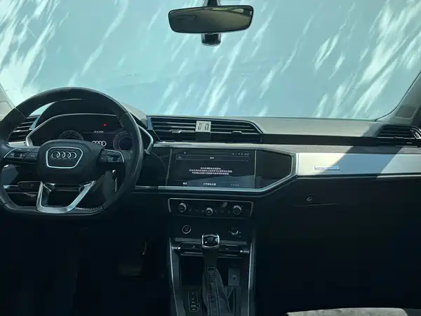 Audi Q3 2021