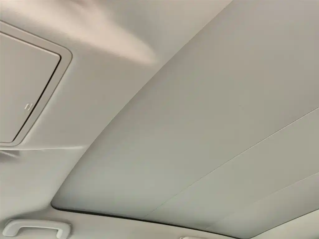 Land Rover Discovery Sport 2016 — фото 18