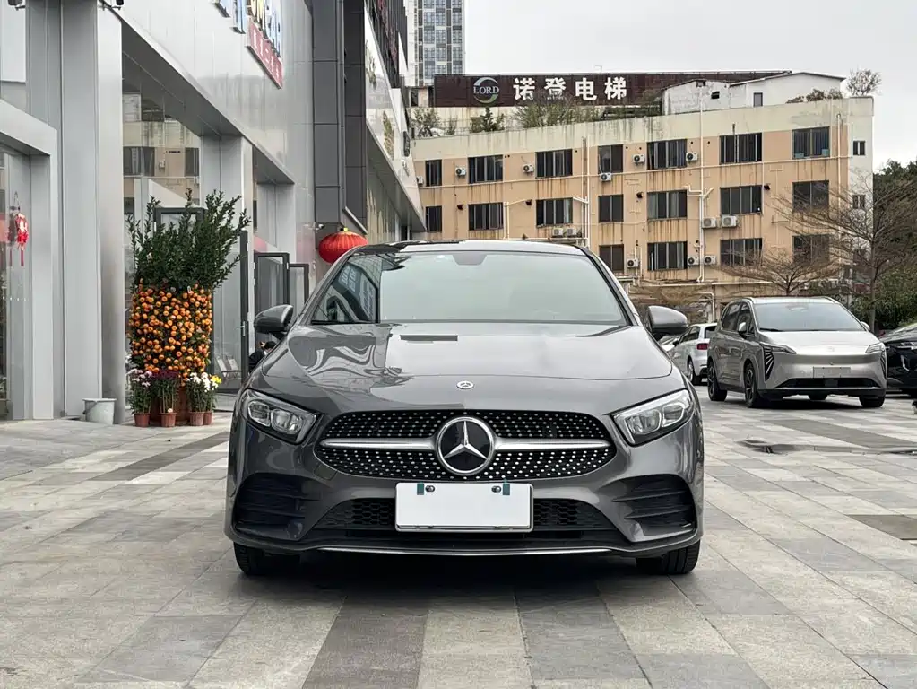 Mercedes-Benz A-Class 2021 — фото 21