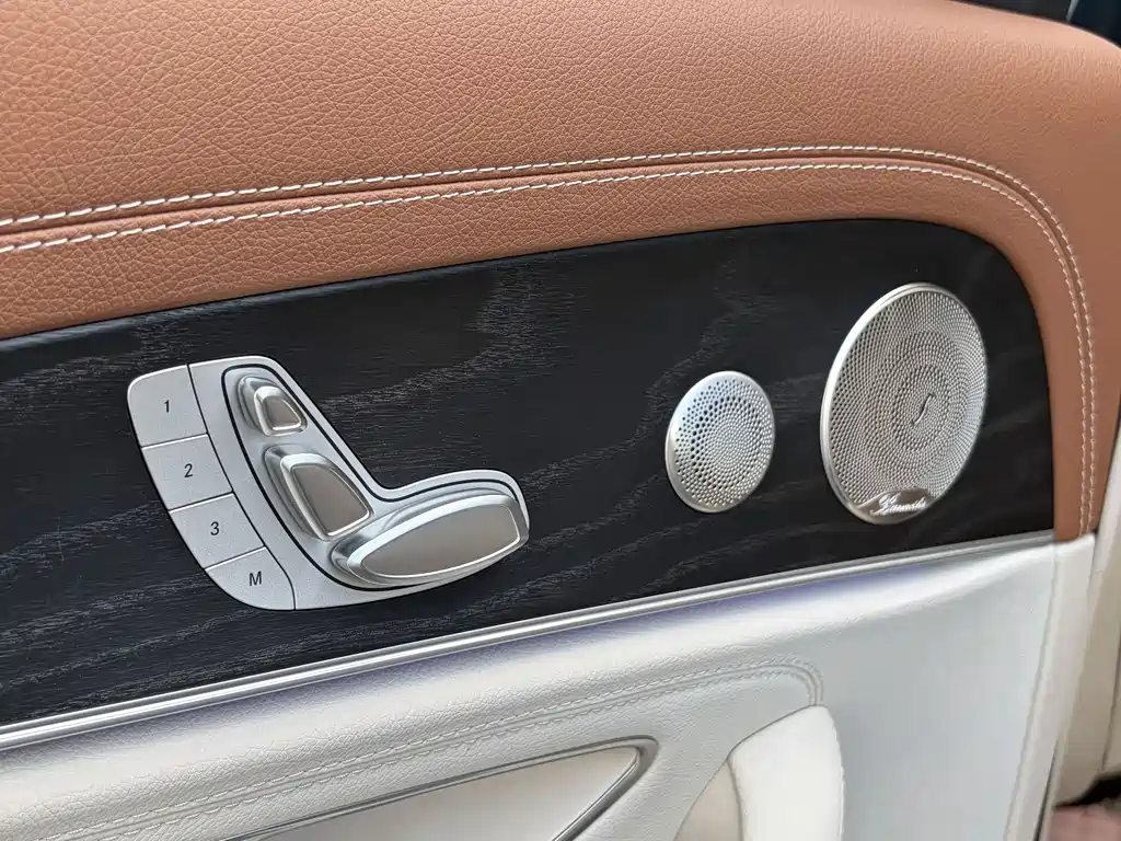 Mercedes-Benz E-Class 2022 — фото 13