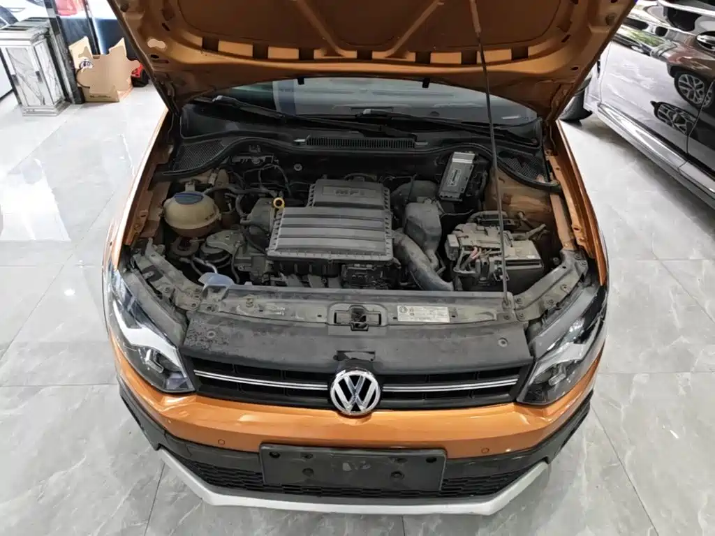 Volkswagen Polo 2015 — фото 20