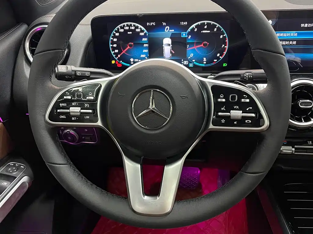 Mercedes-Benz GLB 2023 — фото 4