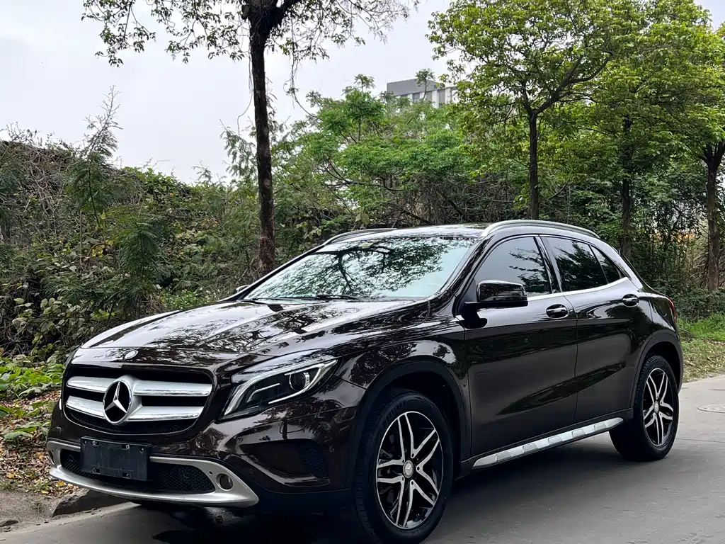 Mercedes-Benz GLA 2016