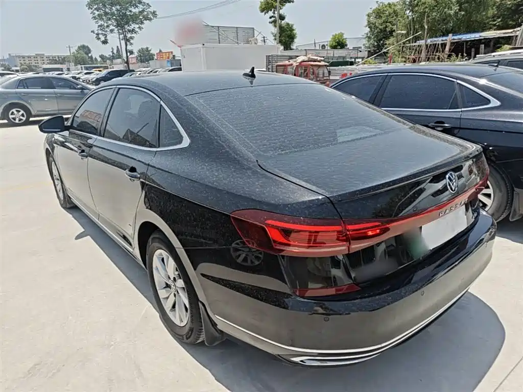 Volkswagen Passat PHEV 2022 — фото 5