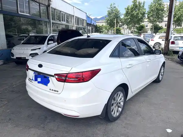 Ford Escort 2018