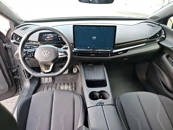 Volkswagen Distinctive 06 2025