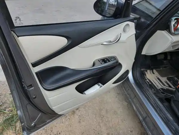 BYD Dolphin 2023