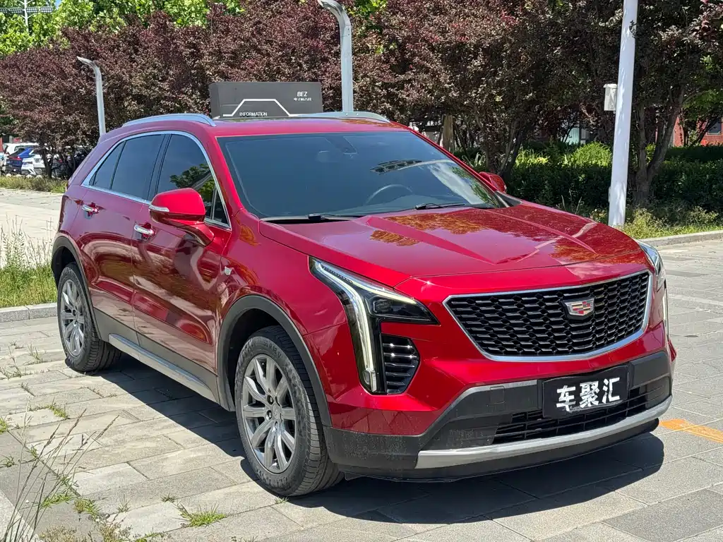 Cadillac XT4 2021 — фото 3