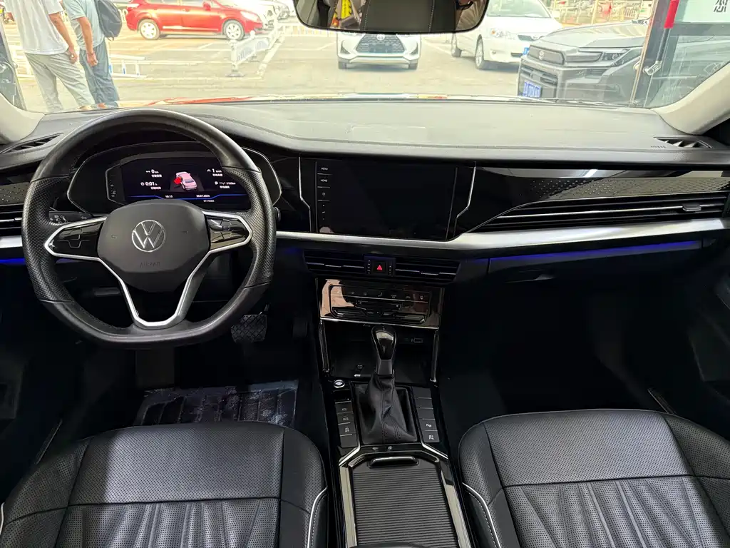 Volkswagen Passat 2023
