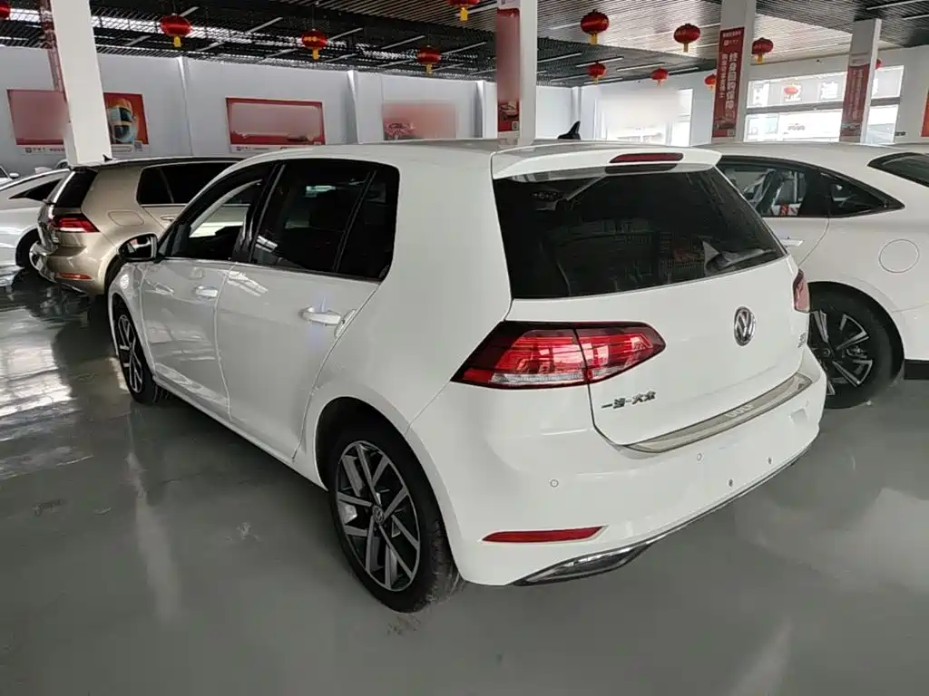 Volkswagen Golf 2020