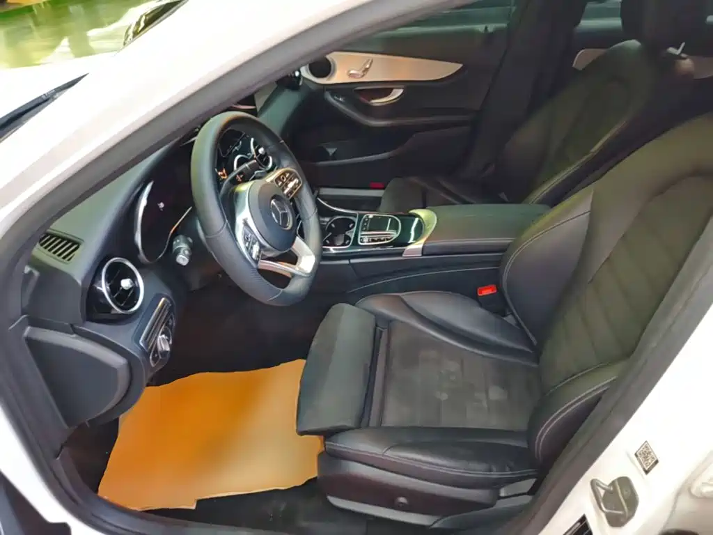 Mercedes-Benz C-Class 2020 — фото 15
