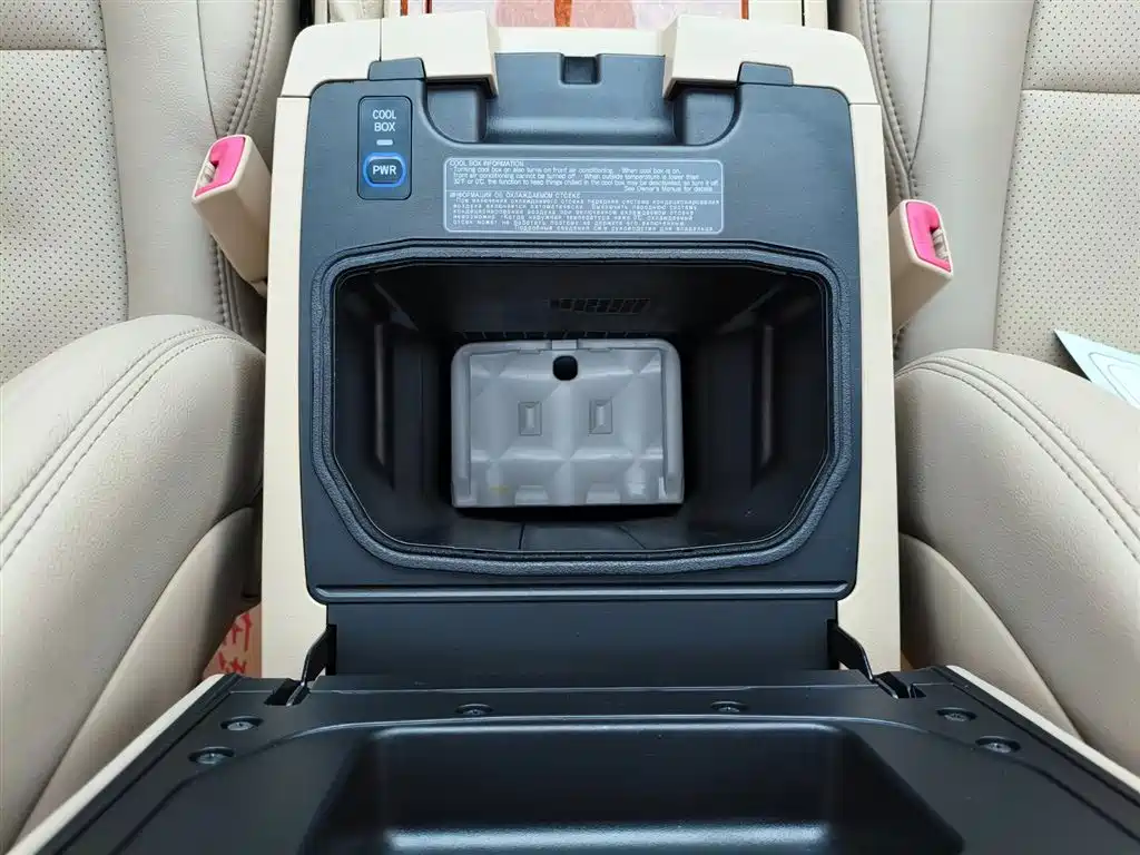 Toyota Land Cruiser 2015 — фото 12
