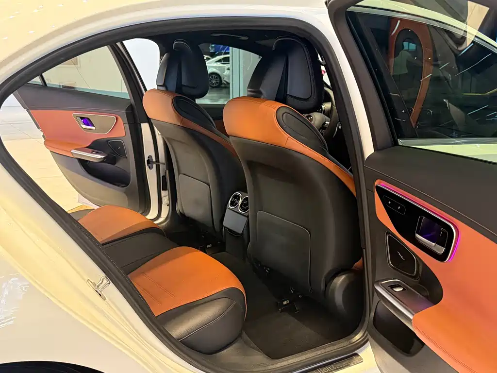 Mercedes-Benz C-Class 2022 — фото 18