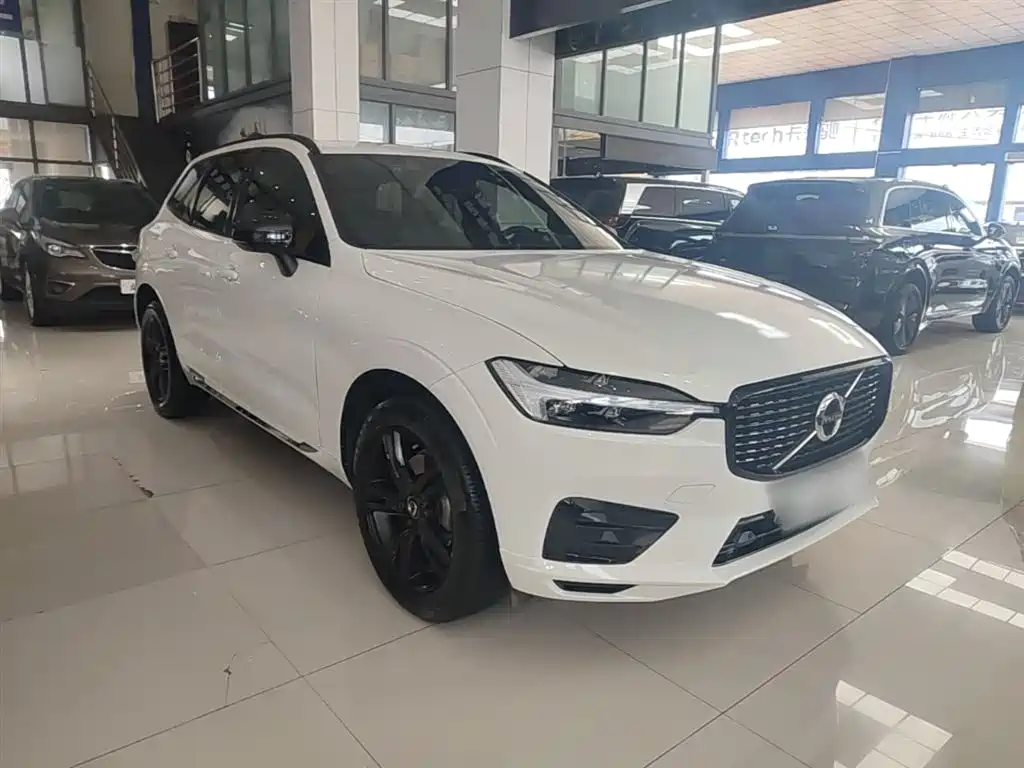 Volvo XC60 2021 — фото 4