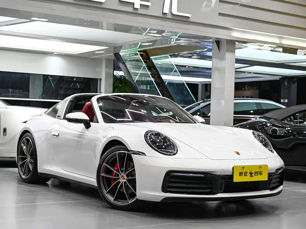 Porsche 911 2023
