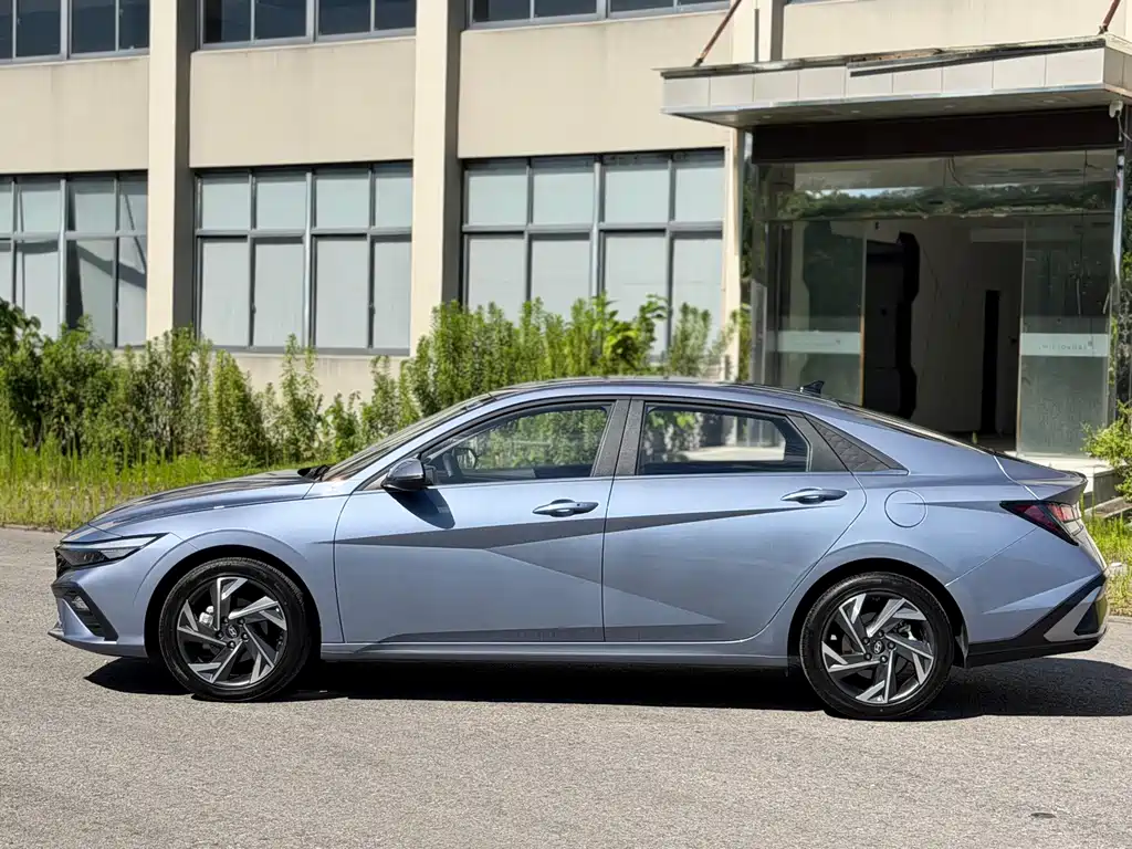 Hyundai Elantra 2026