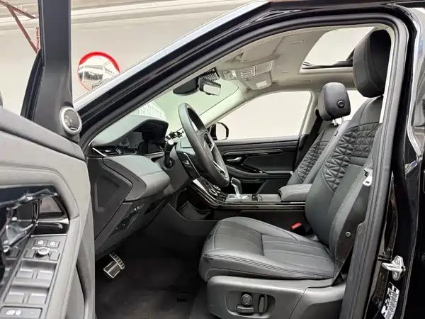 Land Rover Range Rover Evoque 2023