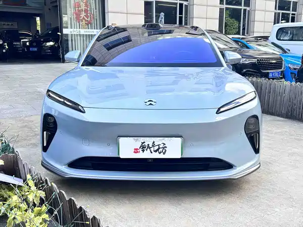 NIO ET5 2022