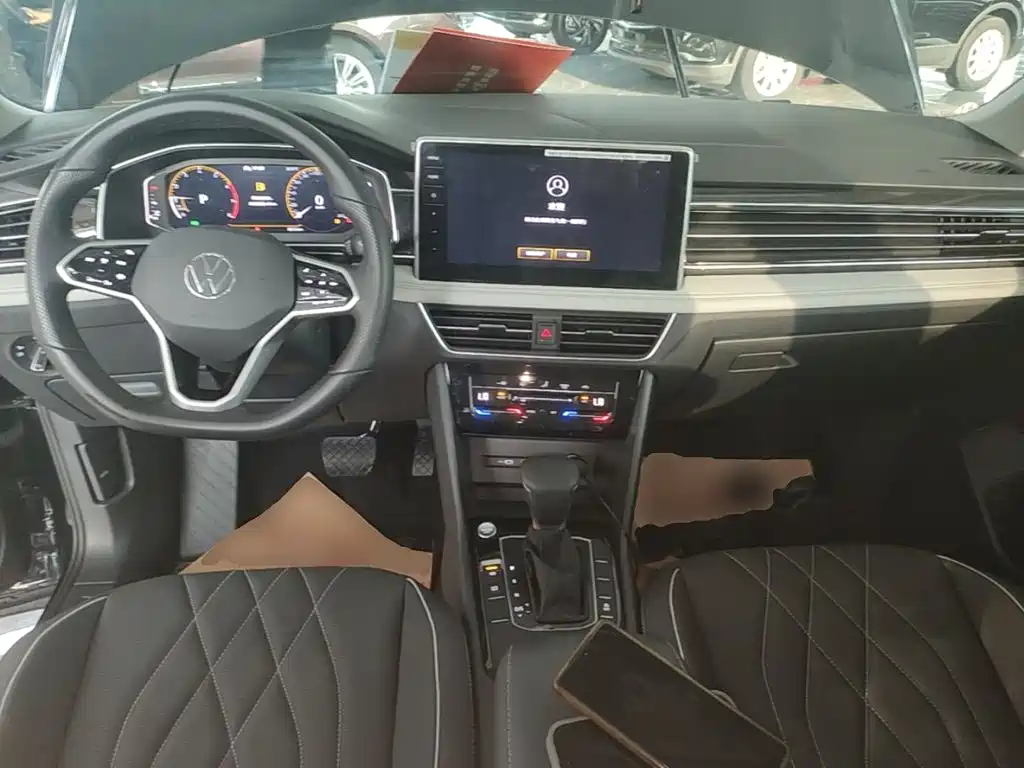 Volkswagen Tiguan L 2022 — фото 10