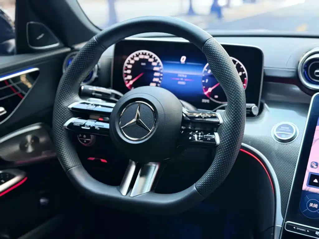 Mercedes-Benz C-Class 2023 — фото 14