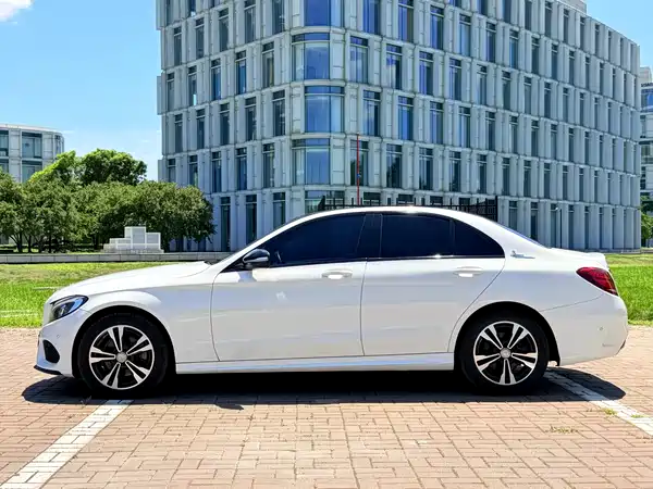 Mercedes-Benz C-Class 2016