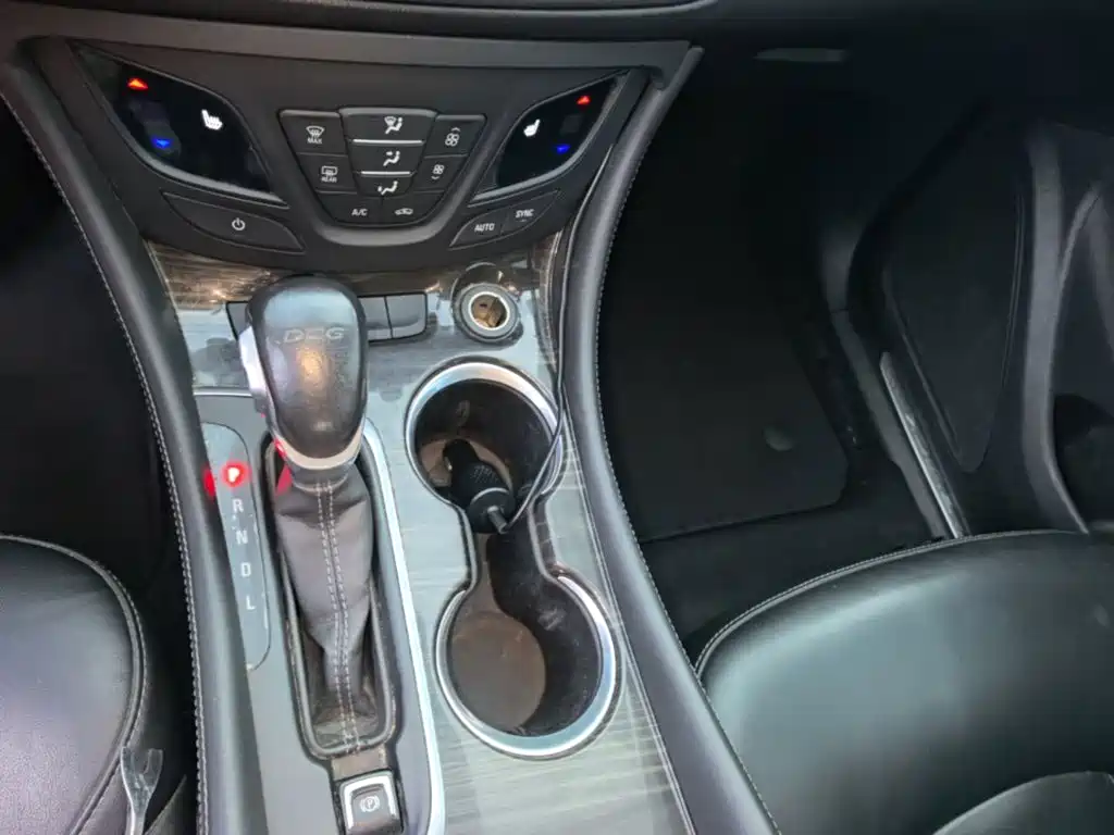 Buick Envision Plus 2018 — фото 14