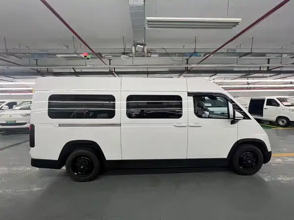 Foton Love 2025