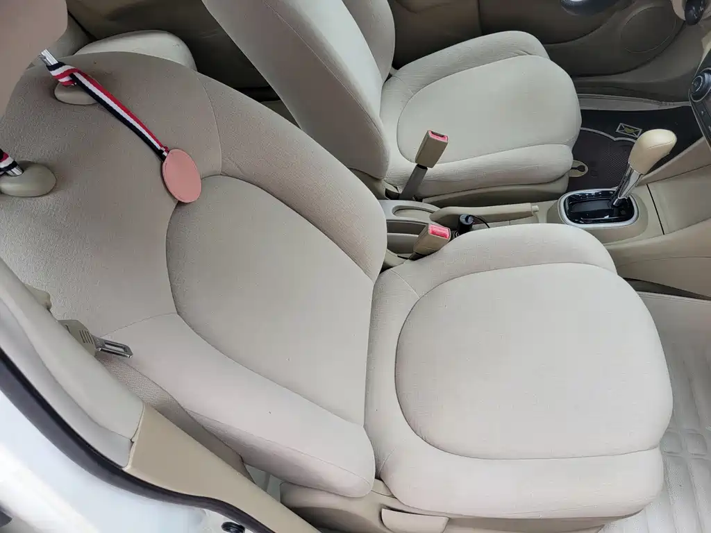 Nissan Sylphy 2018 — фото 15