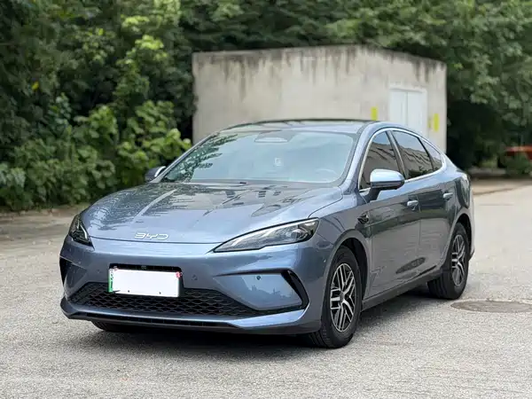 BYD Seal 05 DM-i 2025