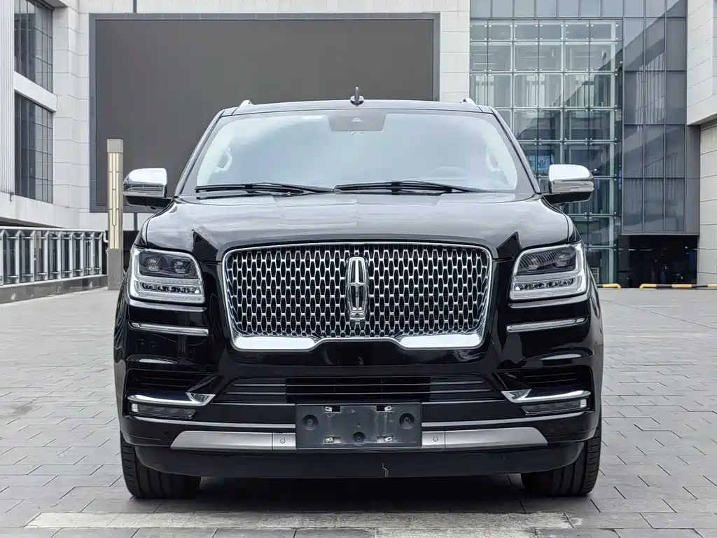 Lincoln Navigator 2021 — фото 3