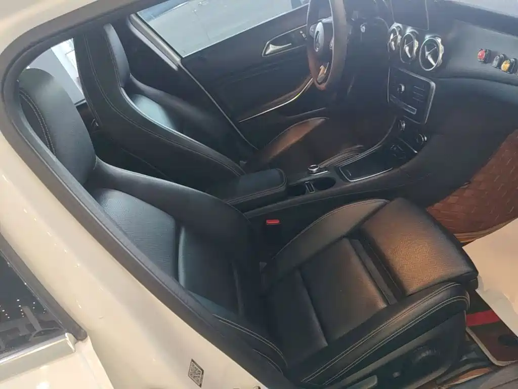 Mercedes-Benz GLA 2018 — фото 25