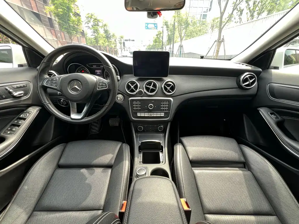 Mercedes-Benz GLA 2018 — фото 8
