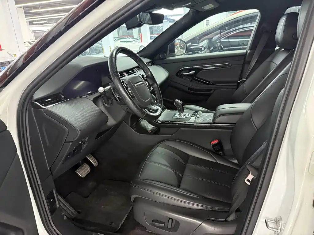 Land Rover Evoque 2021 — фото 4