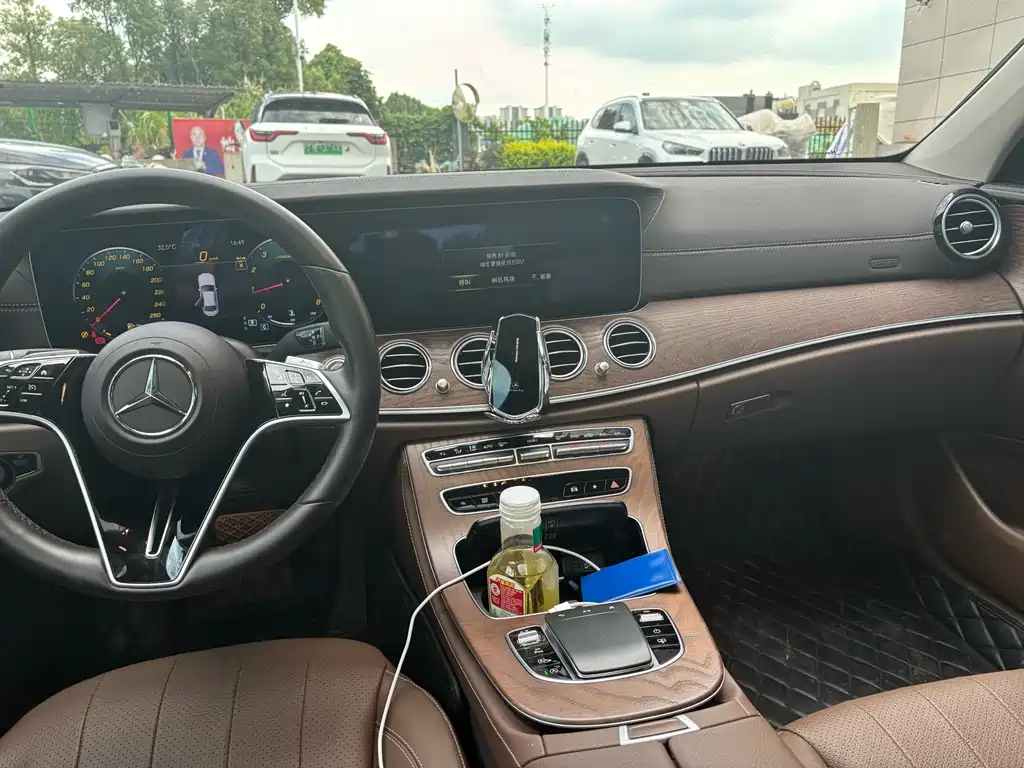 Mercedes-Benz E-Class 2023