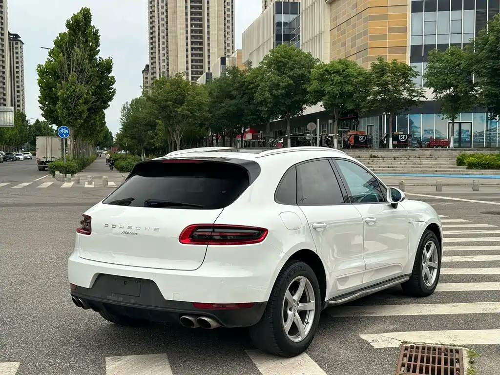 Porsche Macan 2016 — фото 7