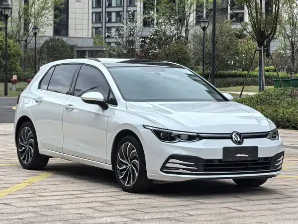 Volkswagen Golf 2023