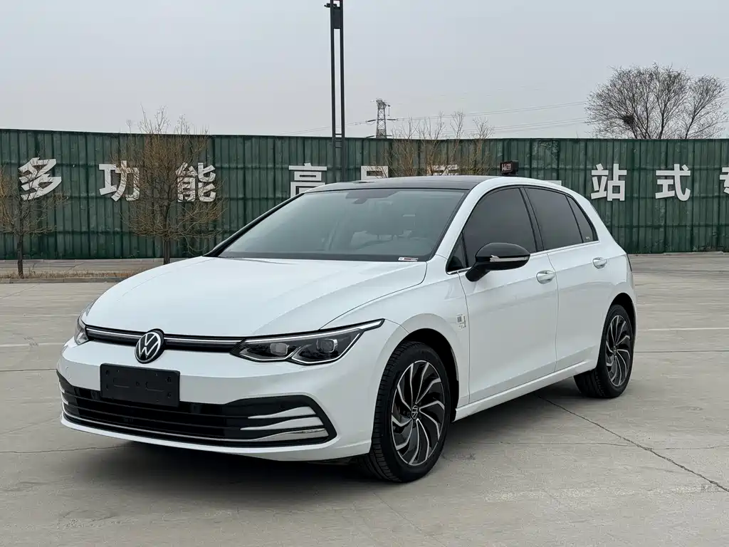 Volkswagen Golf 2024