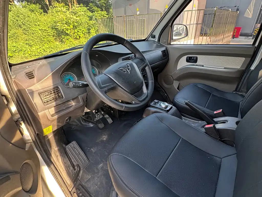 Wuling EV50 2022