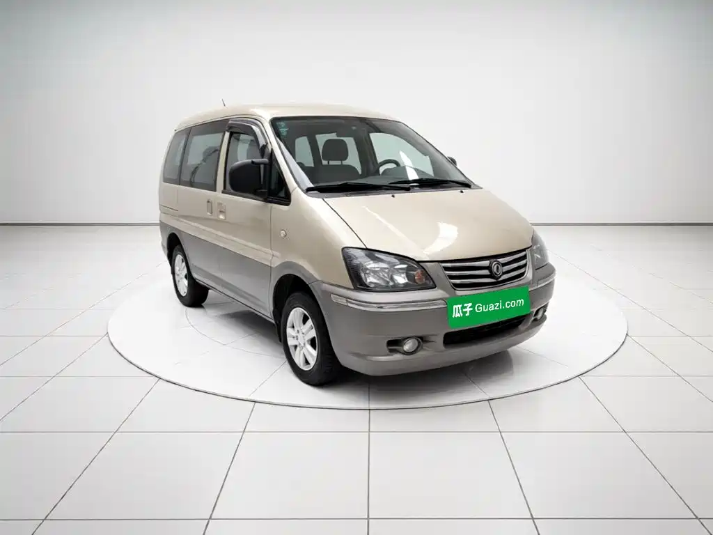 Dongfeng Lingzhi 2015