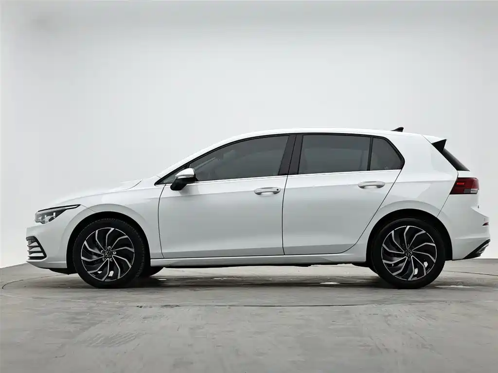 Volkswagen Golf 2023