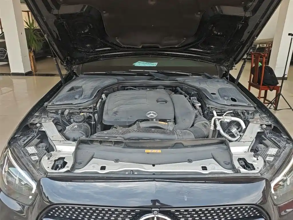 Mercedes-Benz E-Class 2021 — фото 20