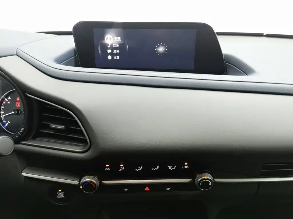 Mazda CX-30 2025 — фото 12
