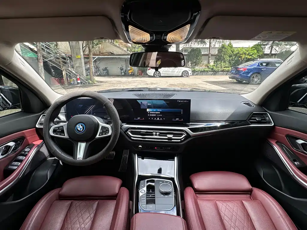BMW i3 2023