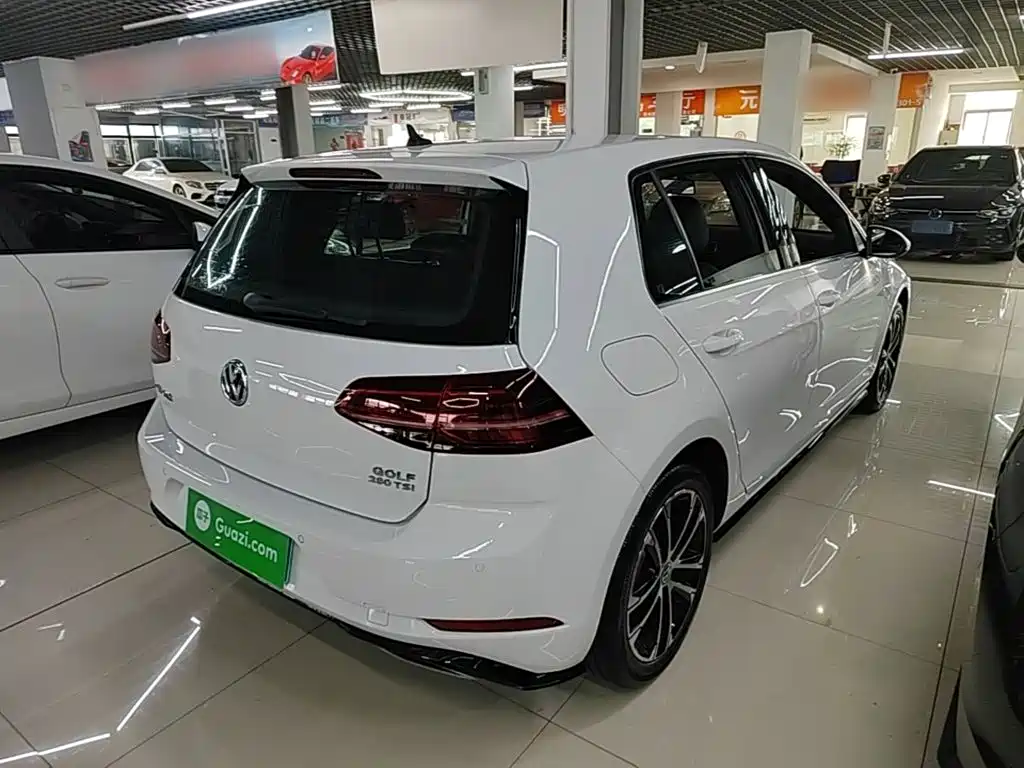 Volkswagen Golf 2020