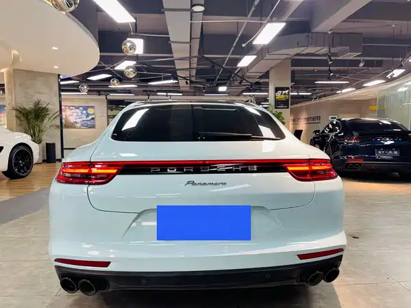 Porsche Panamera 2019
