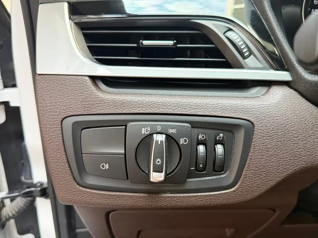 BMW X1 2022 — фото 16