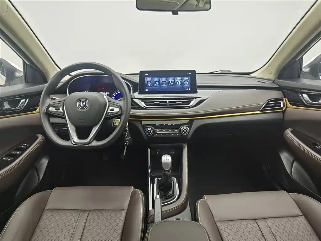 Changan Eado DT 2018 — фото 5