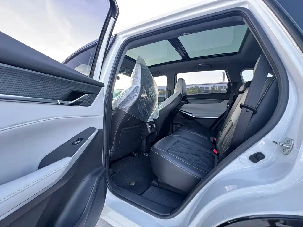 Changan CS75PLUS 2023 — фото 18
